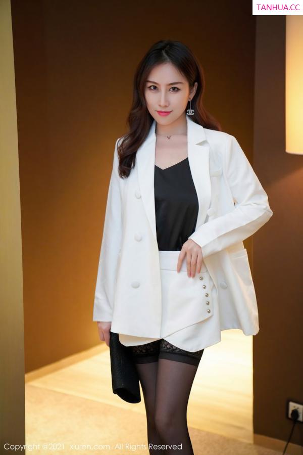 月音瞳  [XiuRen]高清写真图 2021.03.17 No.3212 月音瞳第47张图片